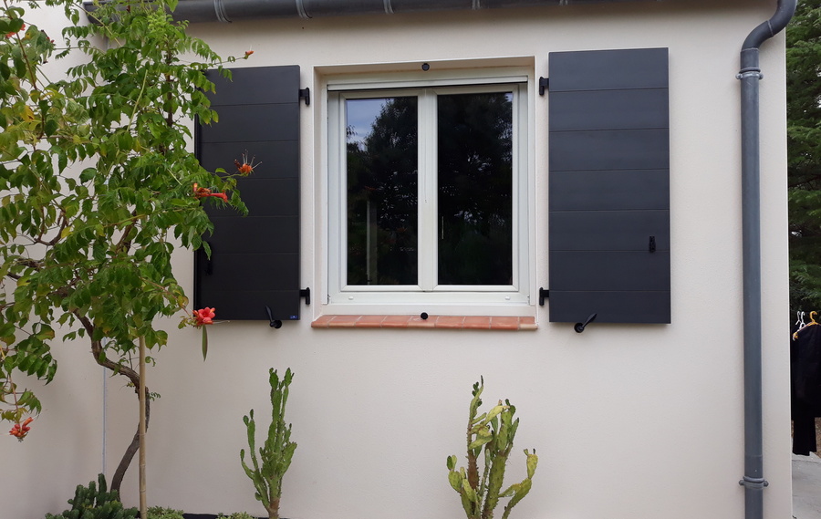 Volets battants épurés à Enghien les bains