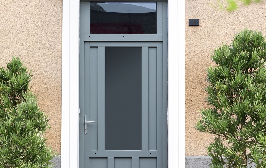 Nos portes d'entrée à Eaubonne : des menuiseries style Classique ou design Créative Contemporaine