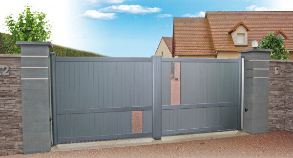 Pourquoi choisir un portail sur mesure à Groslay pour votre maison